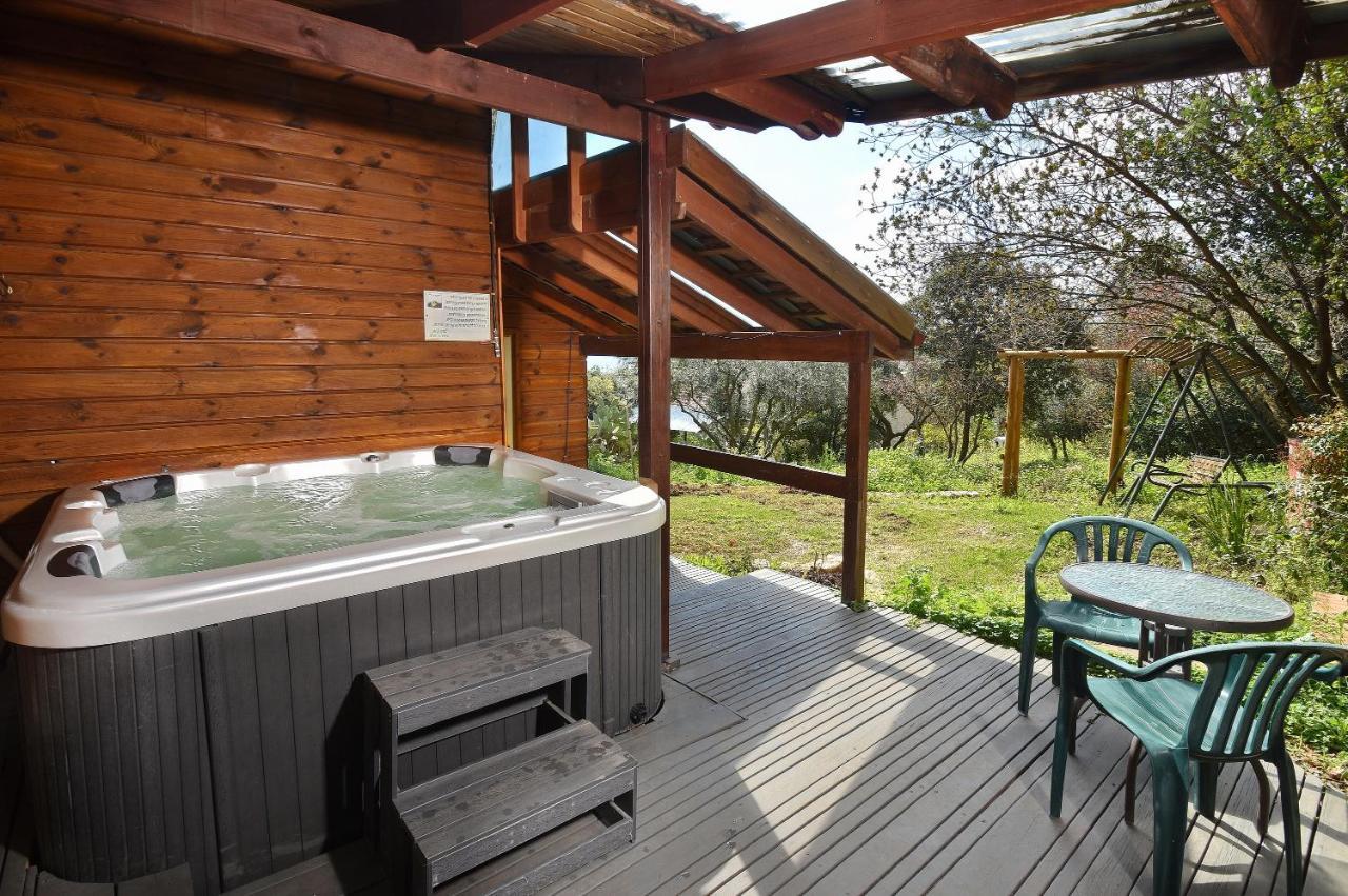 Zimmers At The Forest Amirim Exterior photo